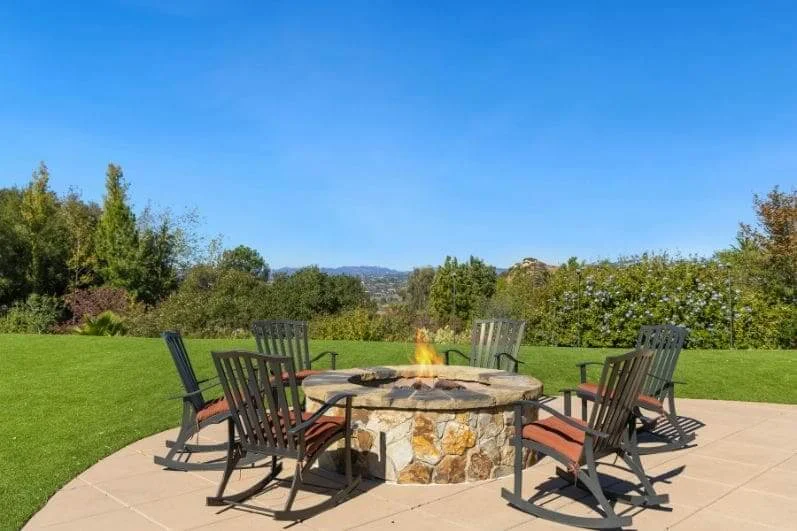 Rock-Garden-and-Fire-Pit