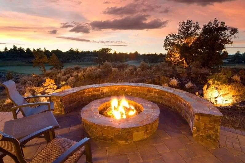 Stone-Walkway-Leading-to-a-Fire-Pit