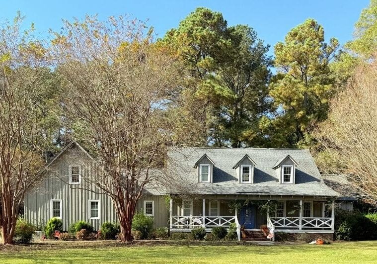 7 Ranch Landscape Ideas for a Stylish Outdoor Space